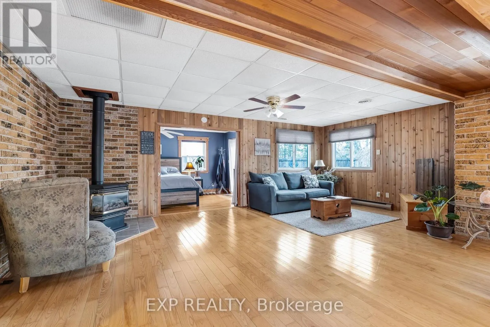 3909 RICHVIEW ROAD