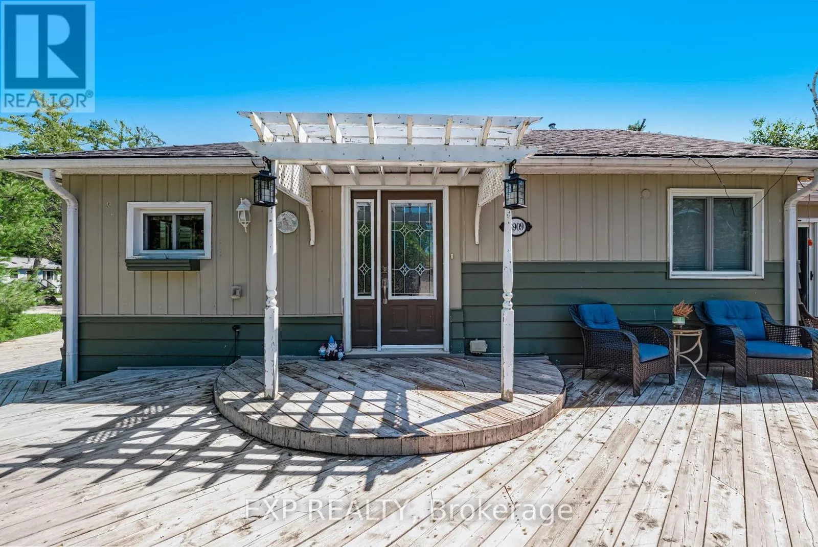 3909 RICHVIEW ROAD