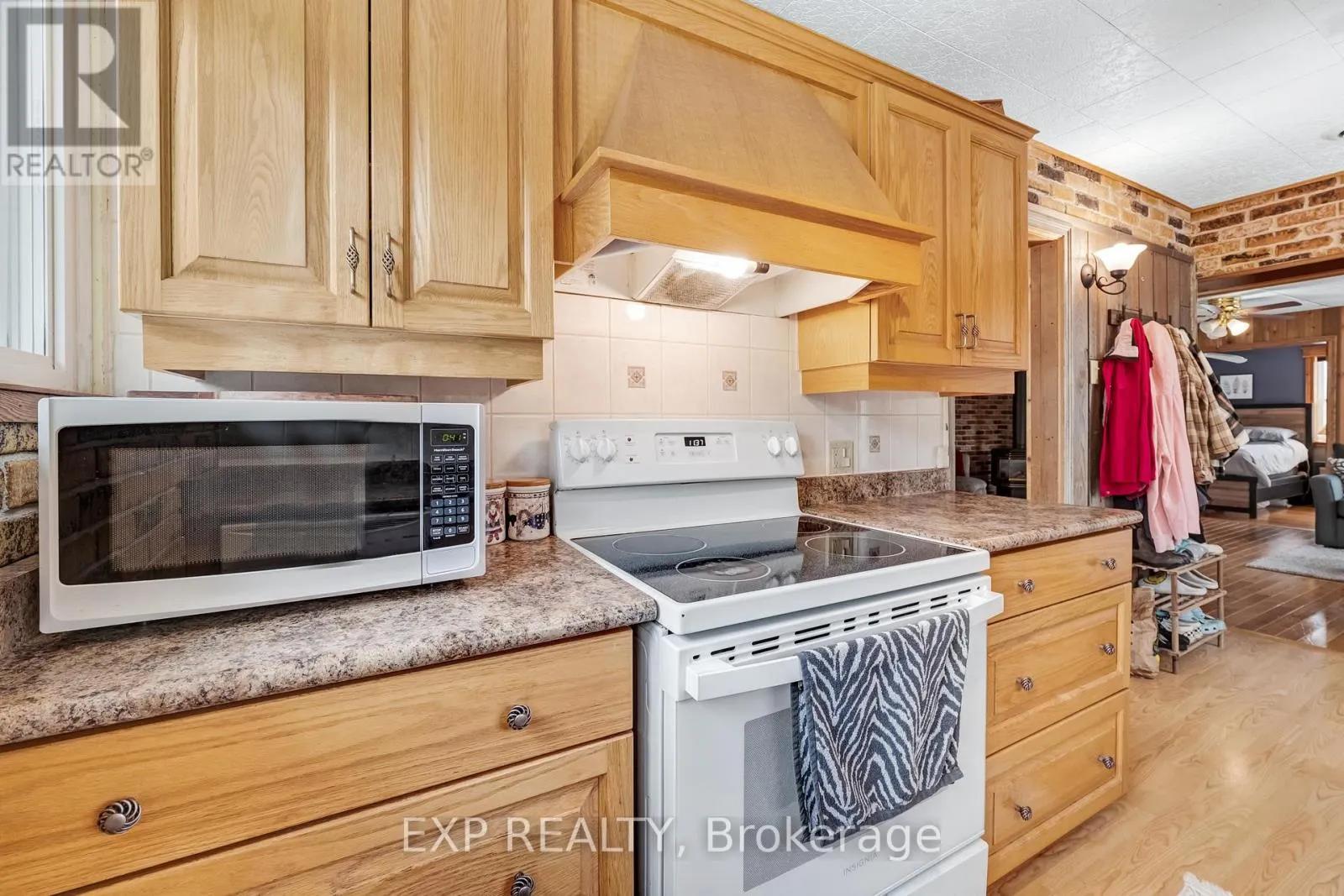 3909 RICHVIEW ROAD
