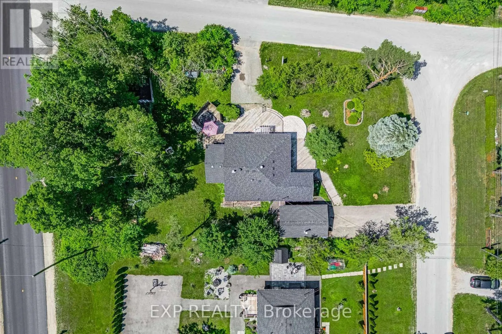 3909 RICHVIEW ROAD