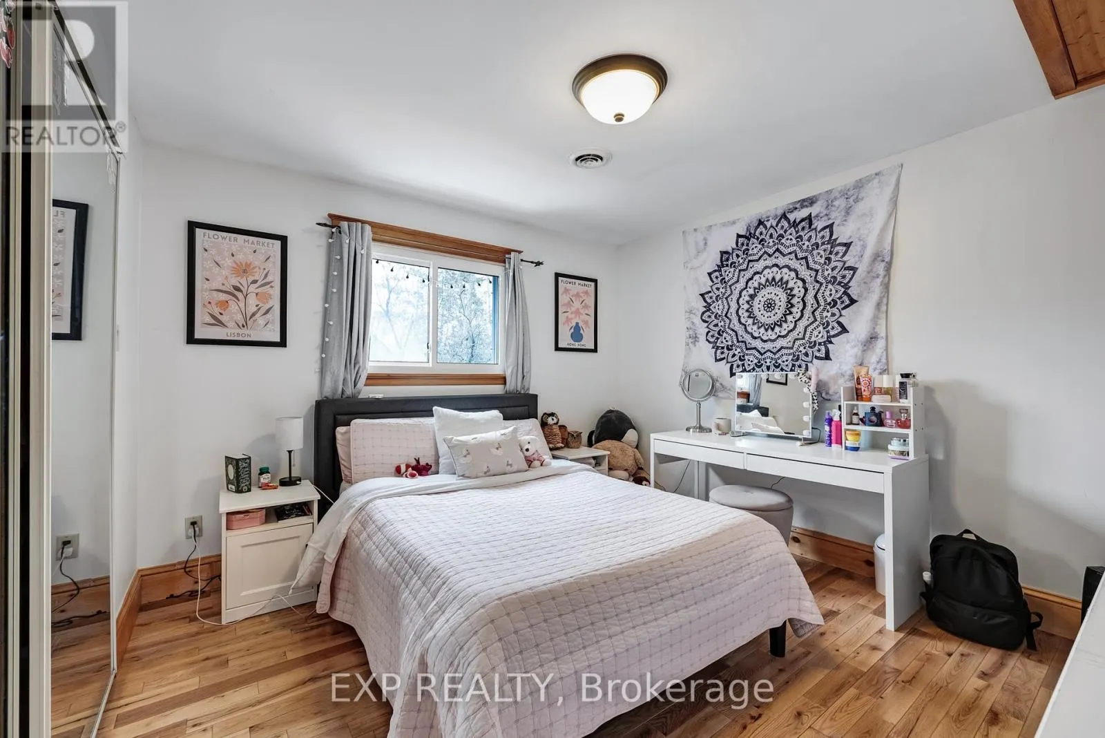 3909 RICHVIEW ROAD
