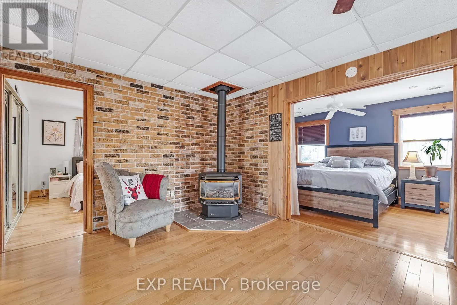 3909 RICHVIEW ROAD