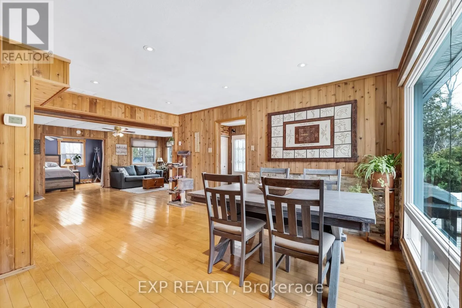3909 RICHVIEW ROAD
