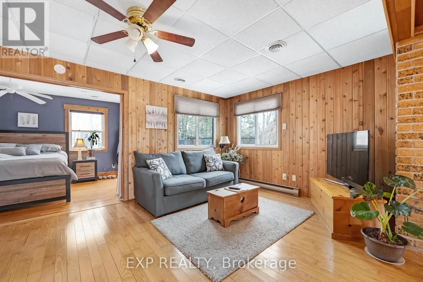 3909 RICHVIEW ROAD