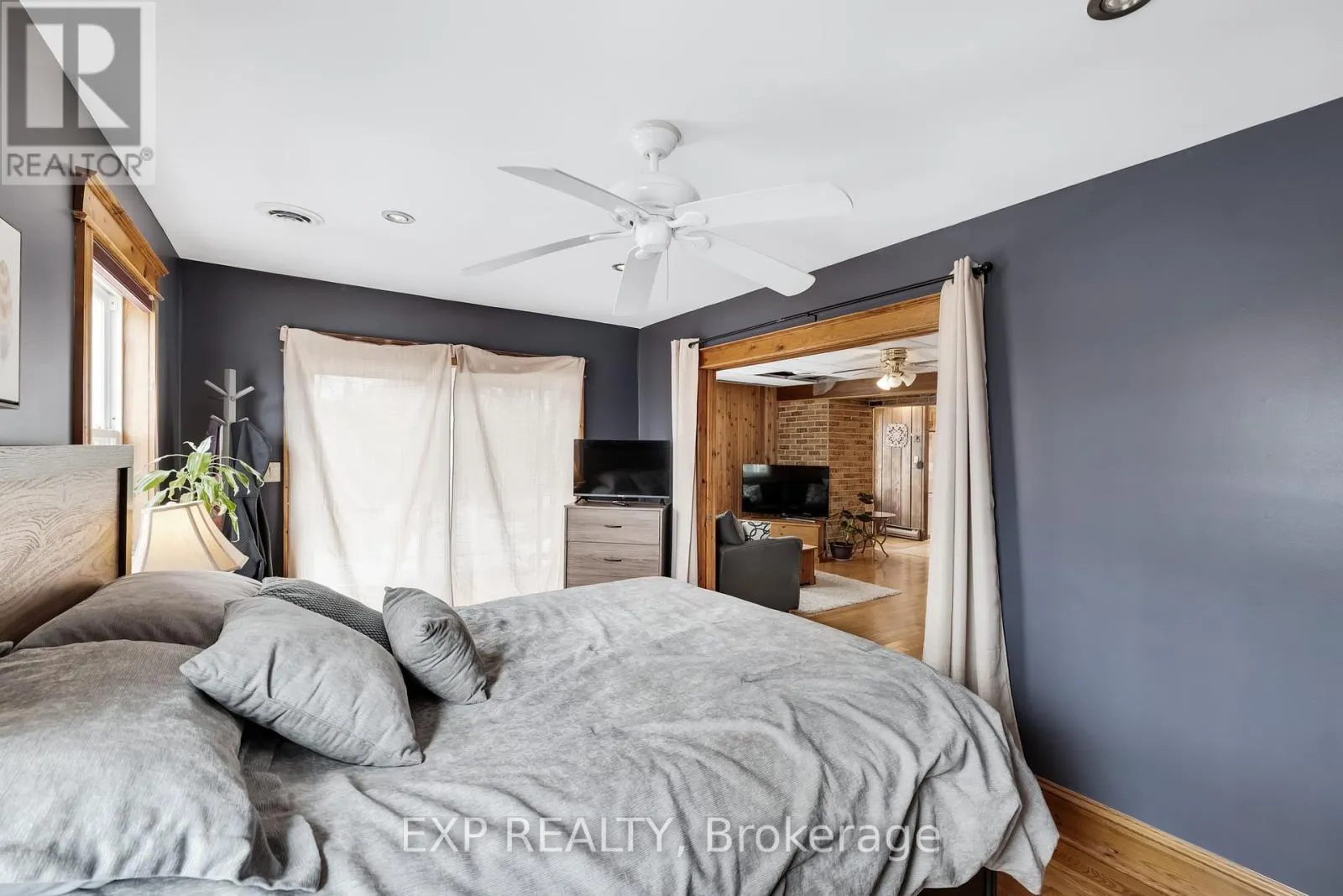3909 RICHVIEW ROAD