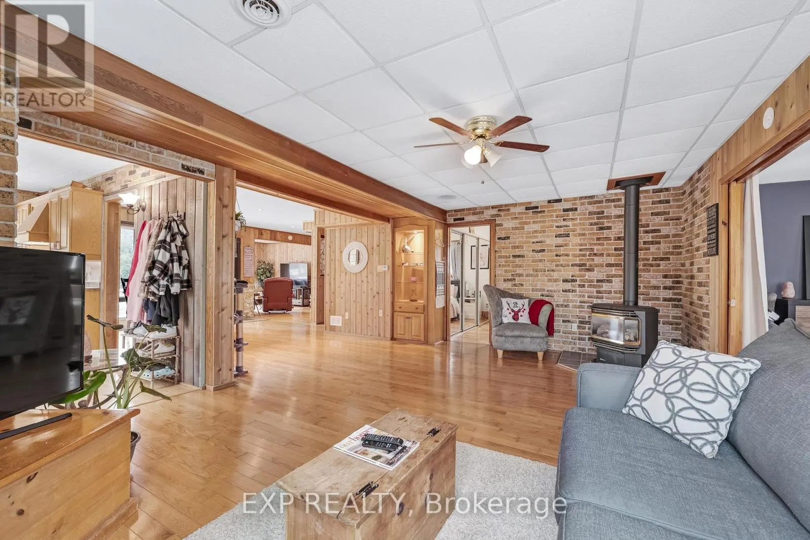 3909 RICHVIEW ROAD