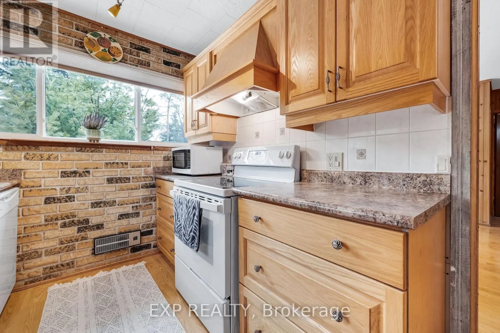 3909 RICHVIEW ROAD