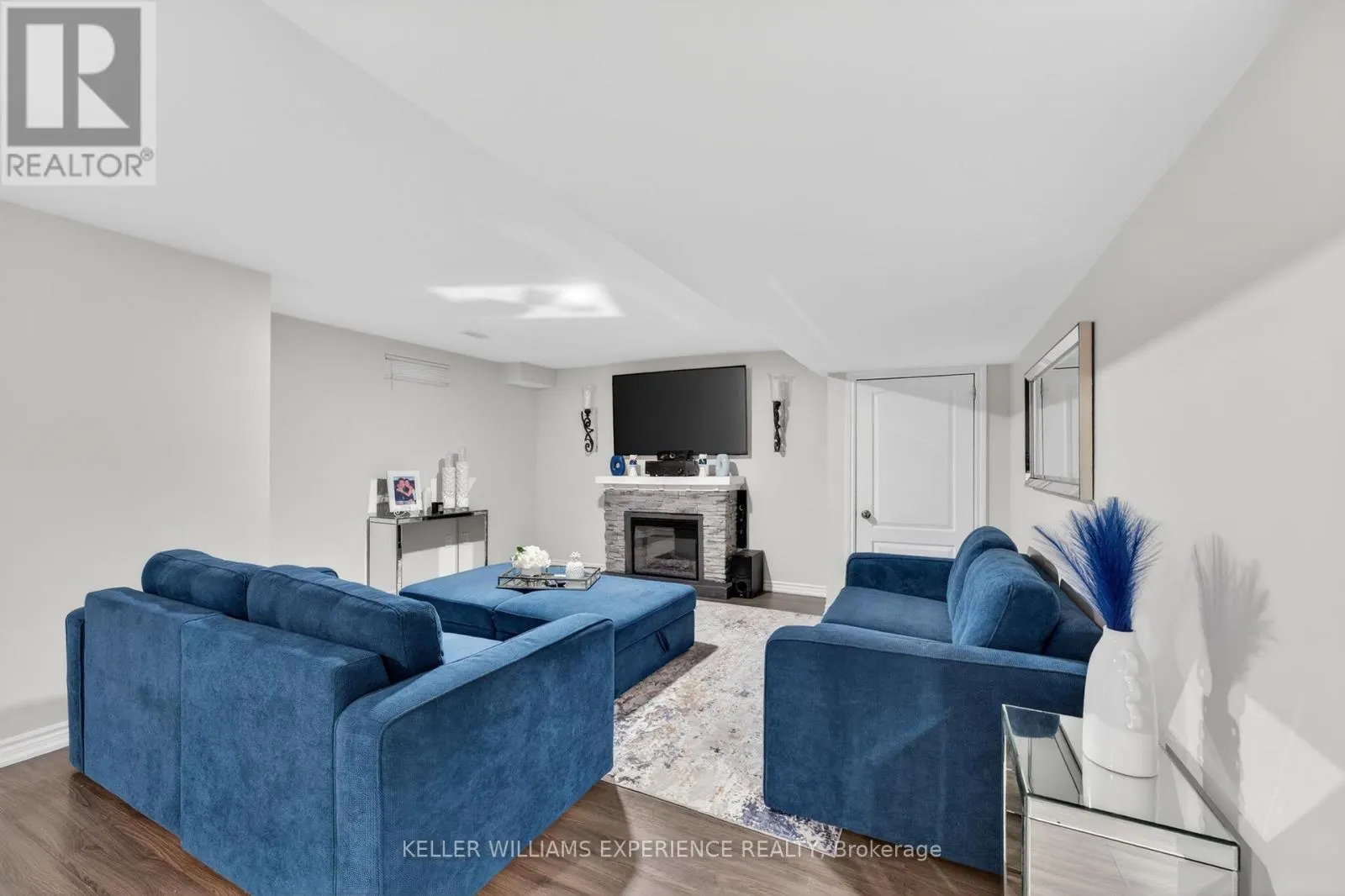 105 DECAROLIS CRESCENT