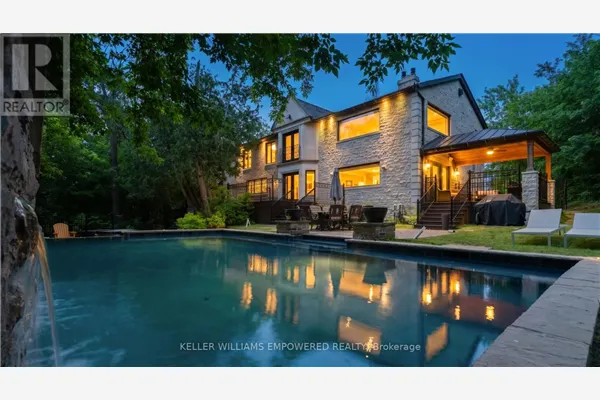 43 WOODLAND ACRES CRESCENT