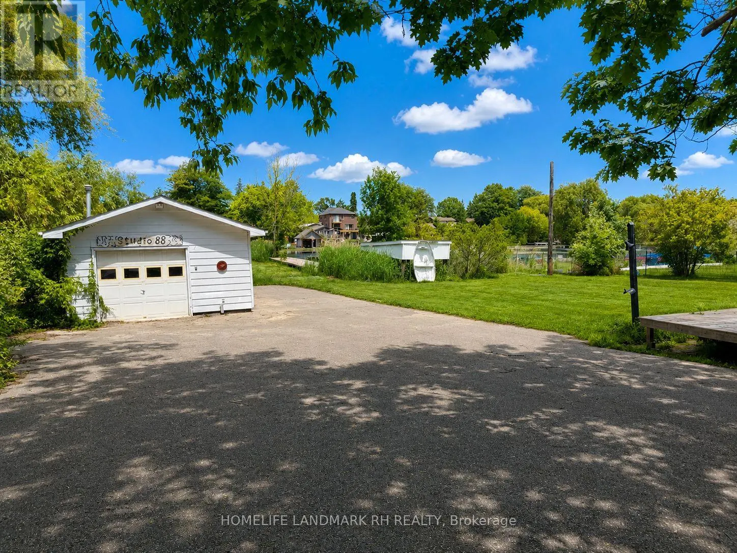 88 RIVERGLEN DRIVE