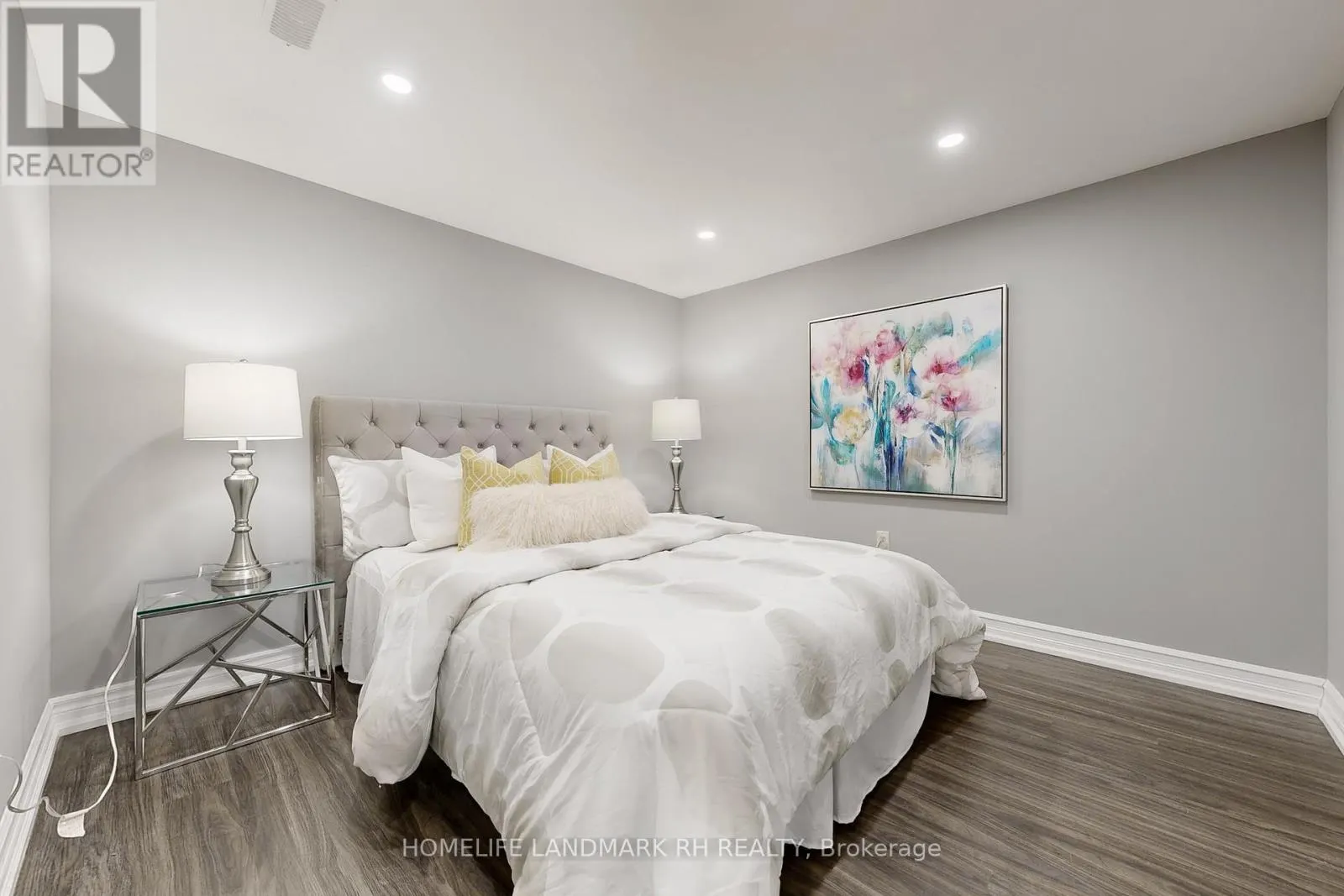 88 RIVERGLEN DRIVE