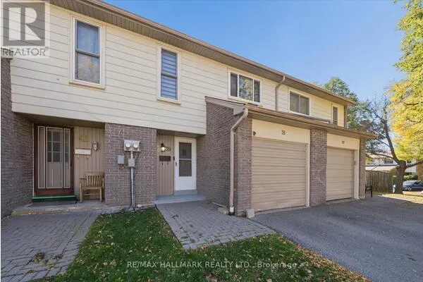 69 - 39 CAMELOT WAY