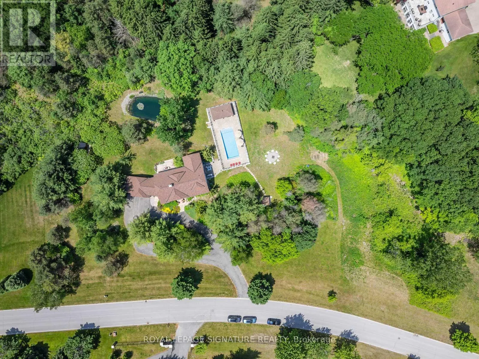 30 KINGSWOOD DRIVE