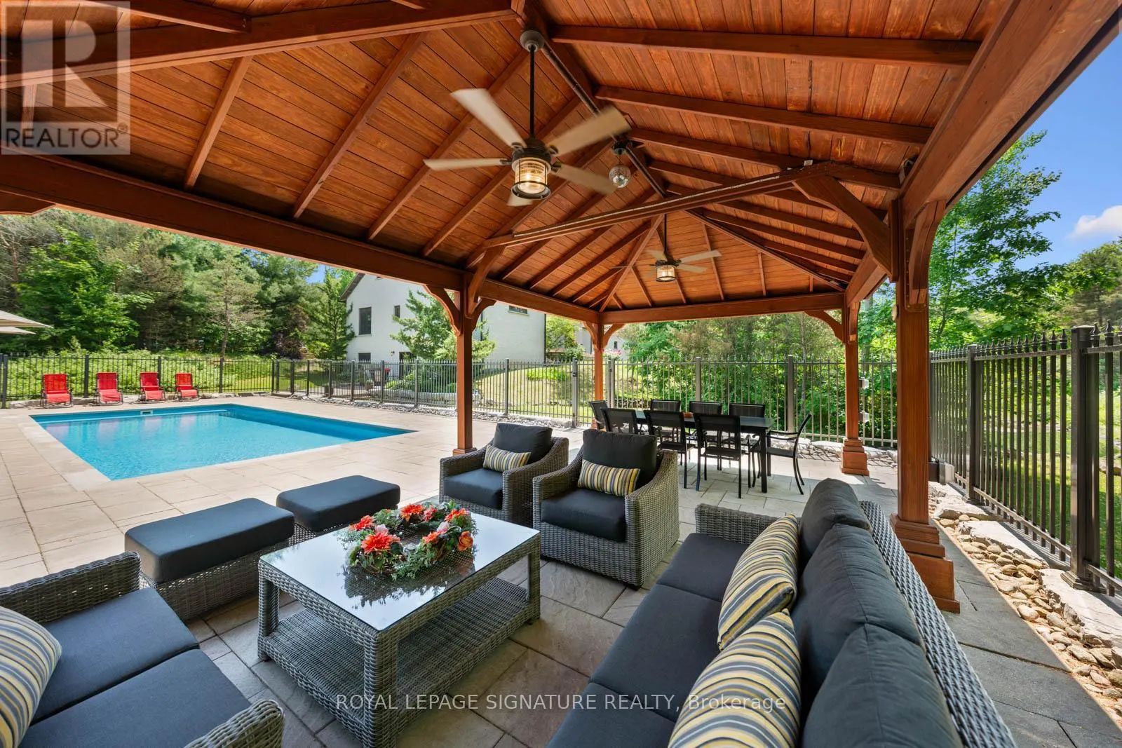 30 KINGSWOOD DRIVE