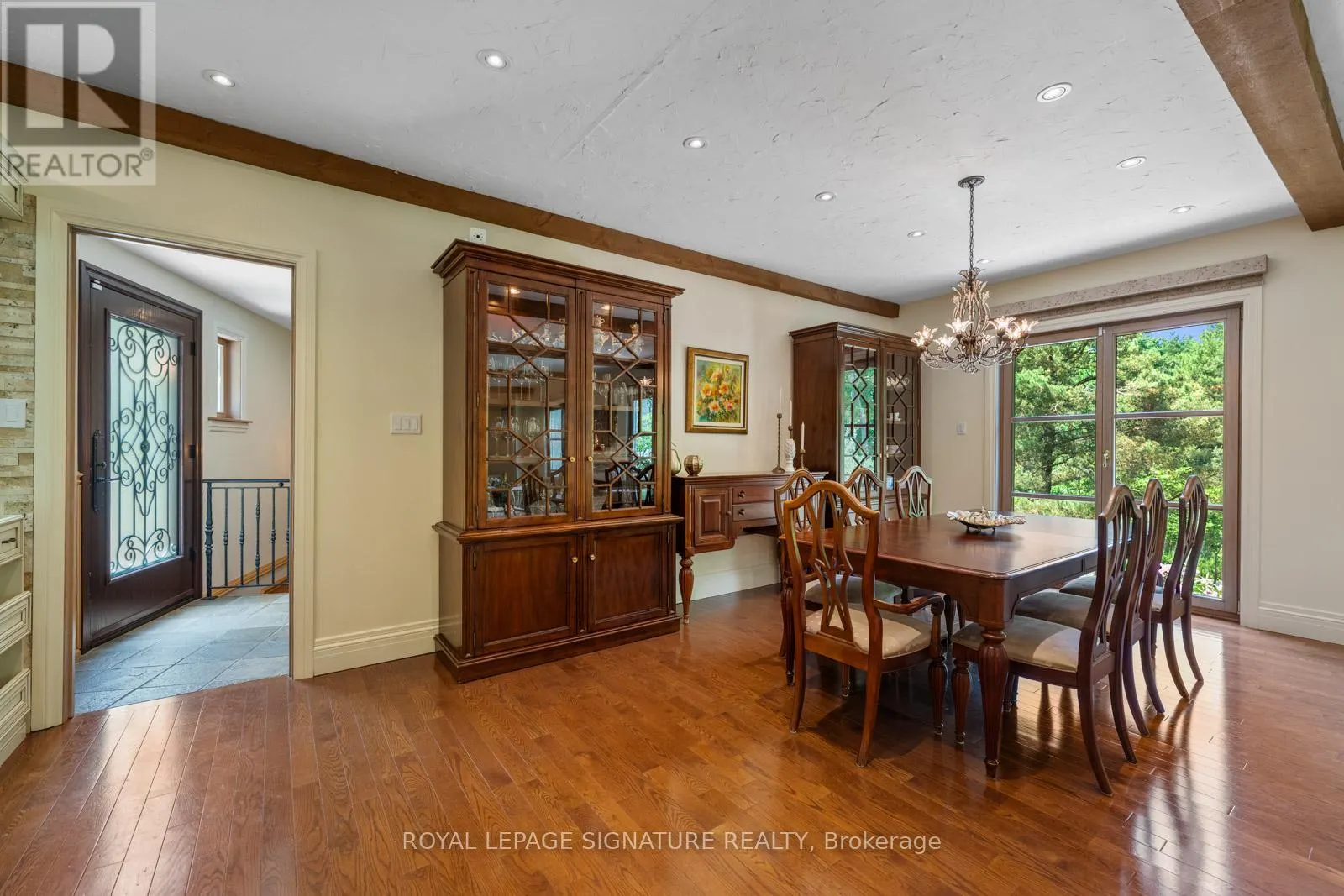30 KINGSWOOD DRIVE