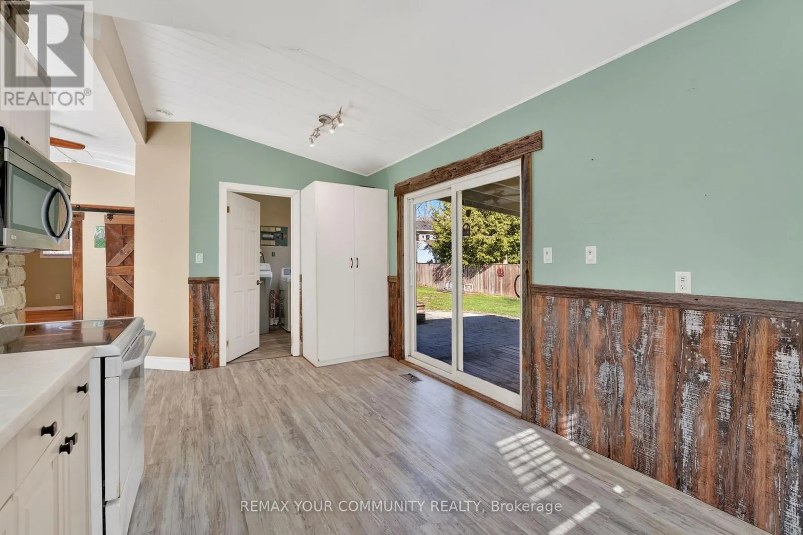 3816 30TH SIDE ROAD