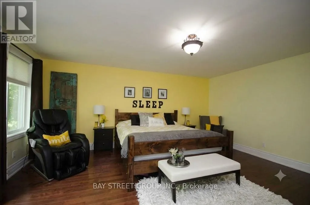 133 RIVEREDGE DRIVE