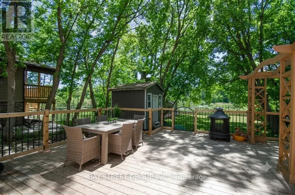 133 RIVEREDGE DRIVE