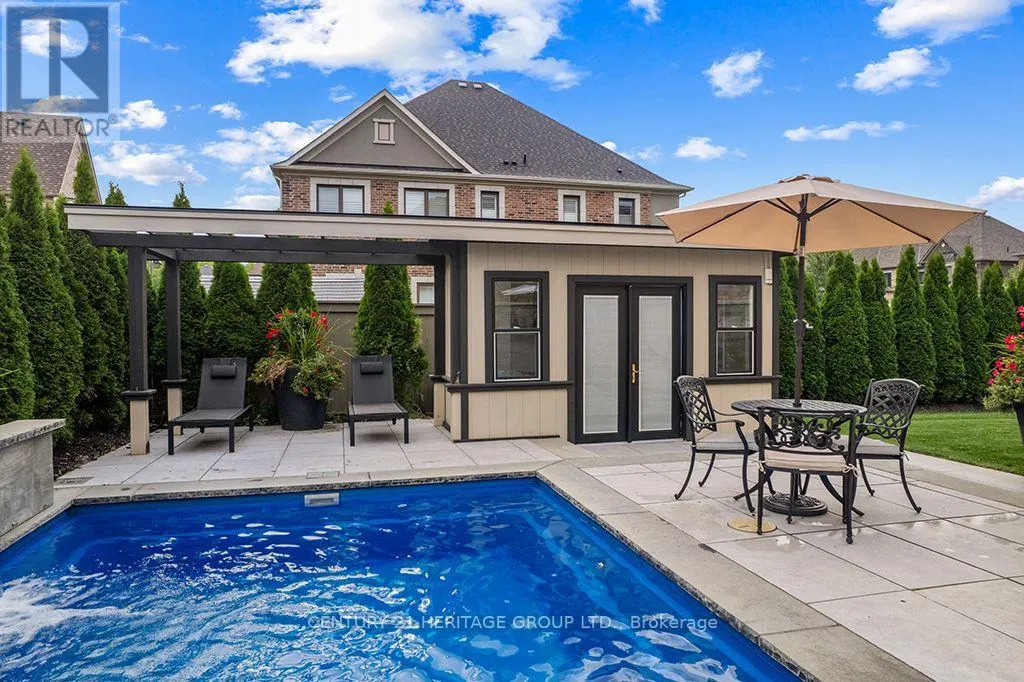 43 SIR HENRY COURT