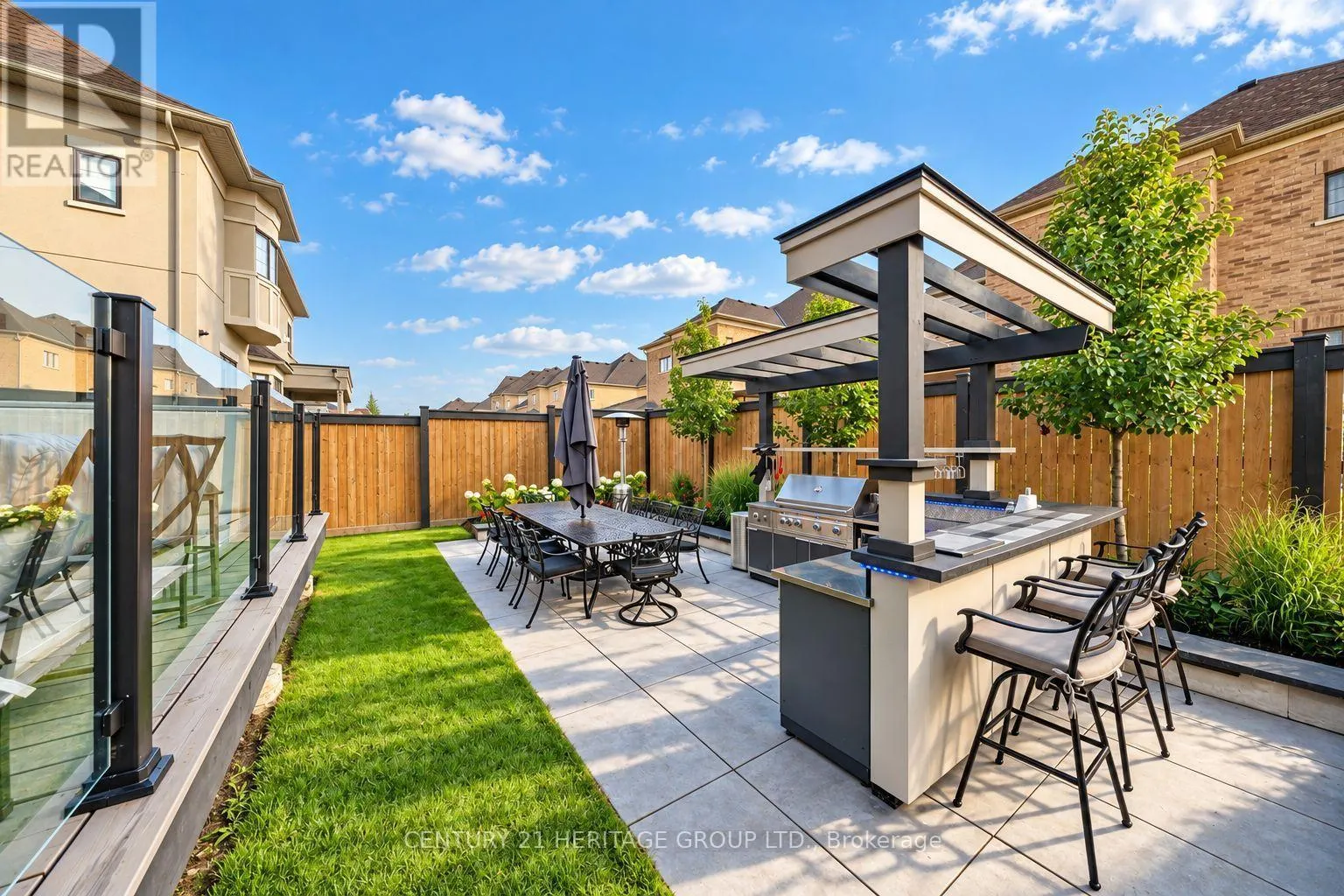43 SIR HENRY COURT