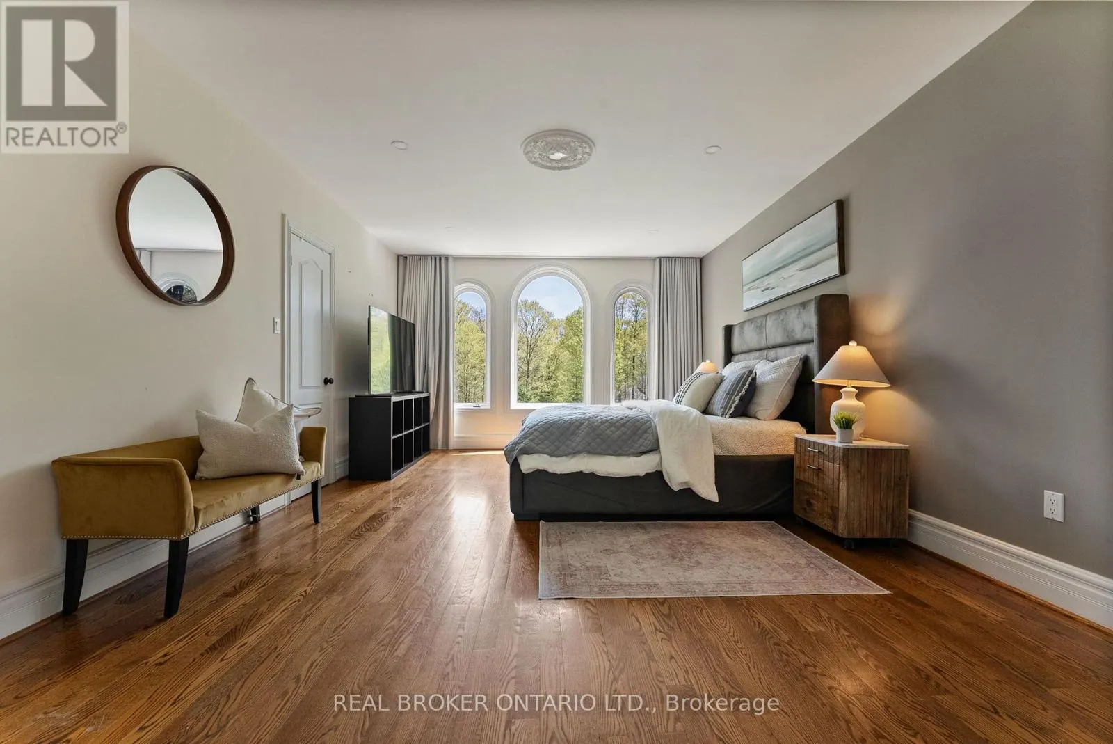 10 OAKVIEW PLACE