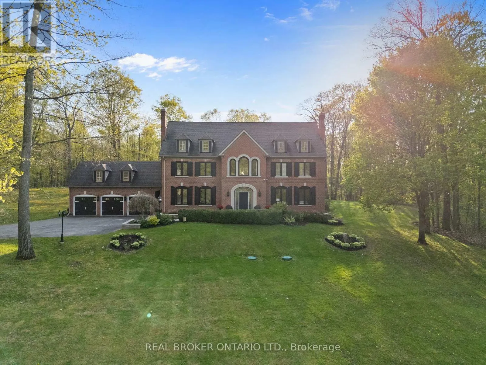 10 OAKVIEW PLACE