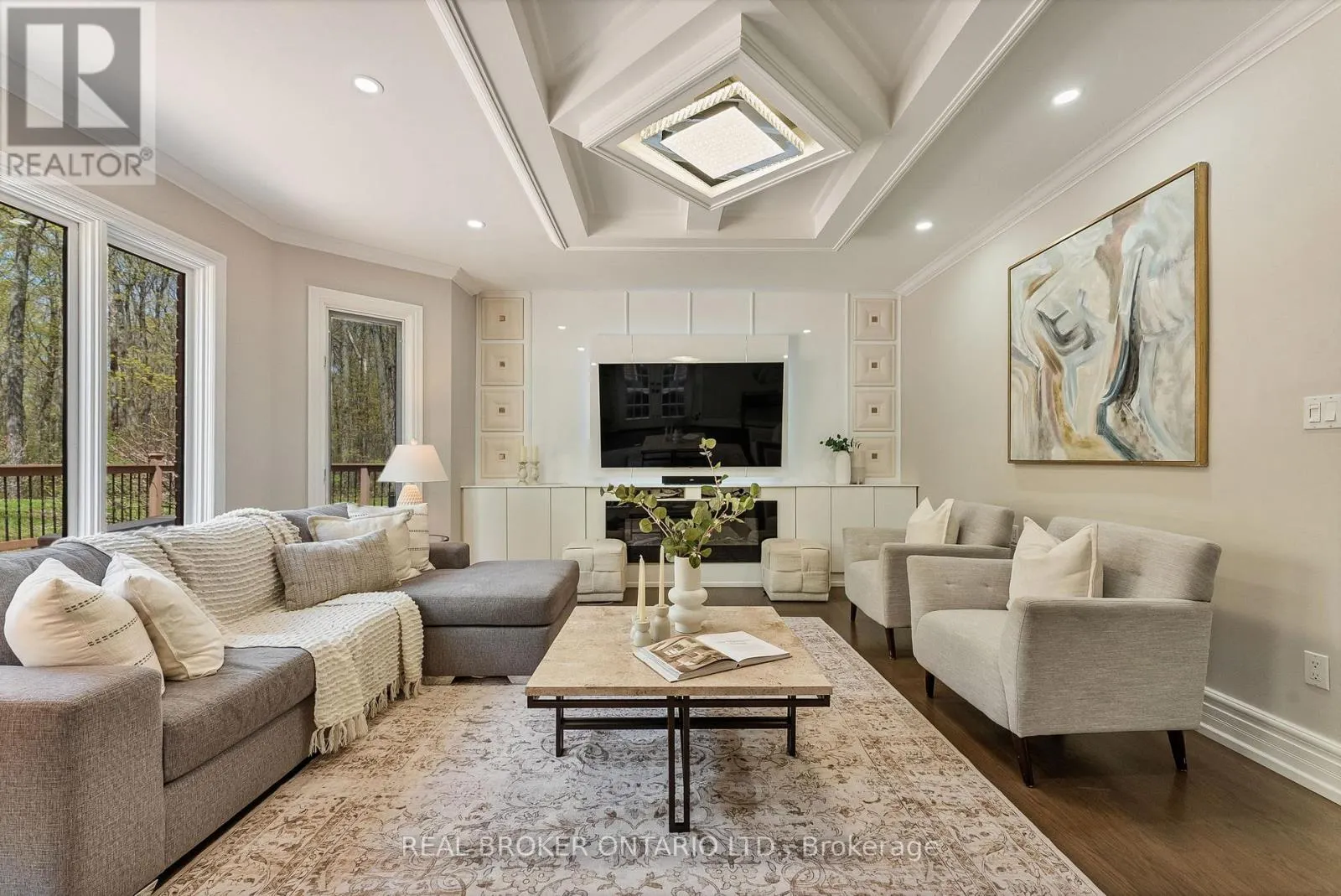 10 OAKVIEW PLACE