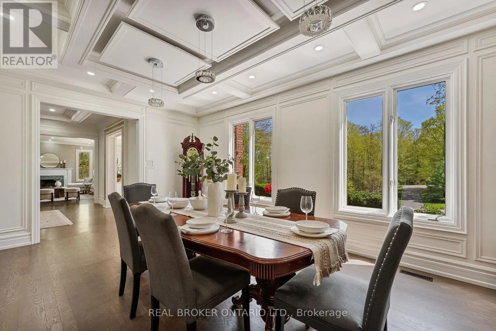 10 OAKVIEW PLACE