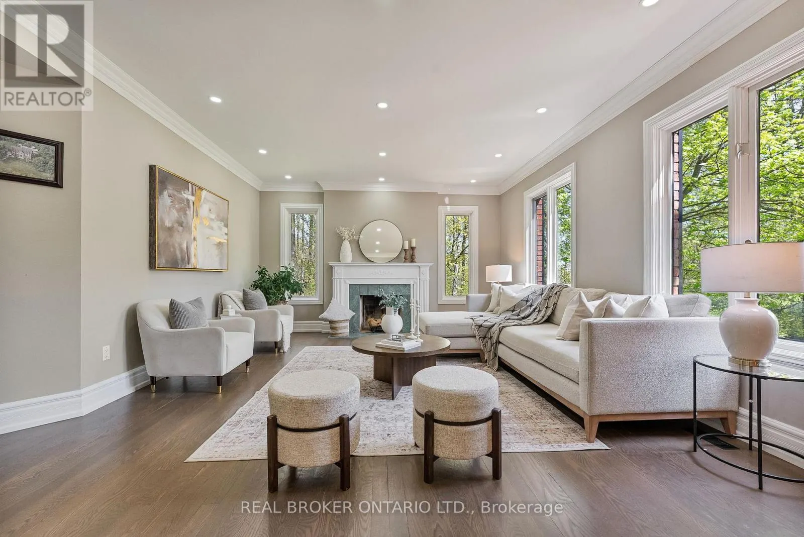 10 OAKVIEW PLACE