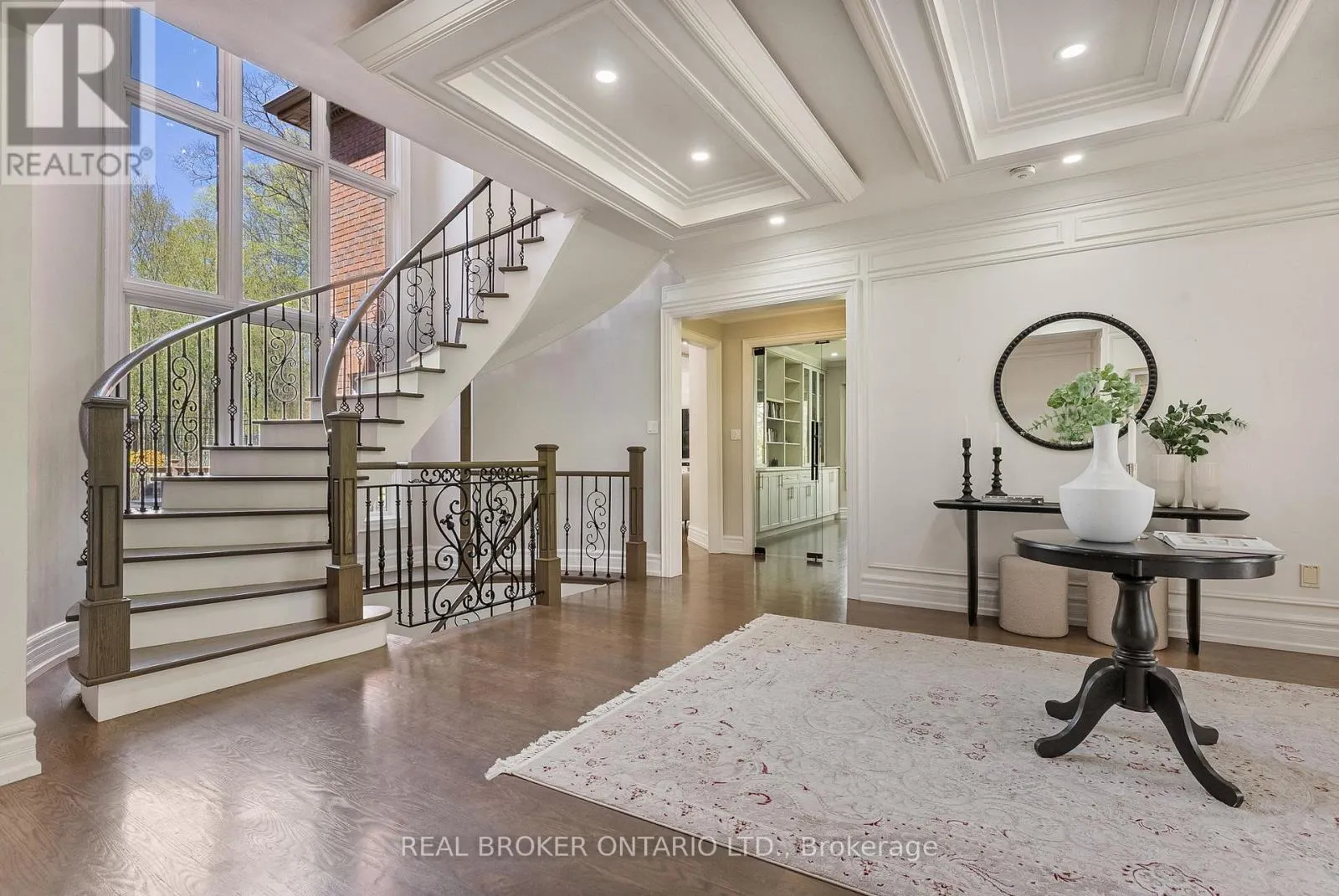 10 OAKVIEW PLACE
