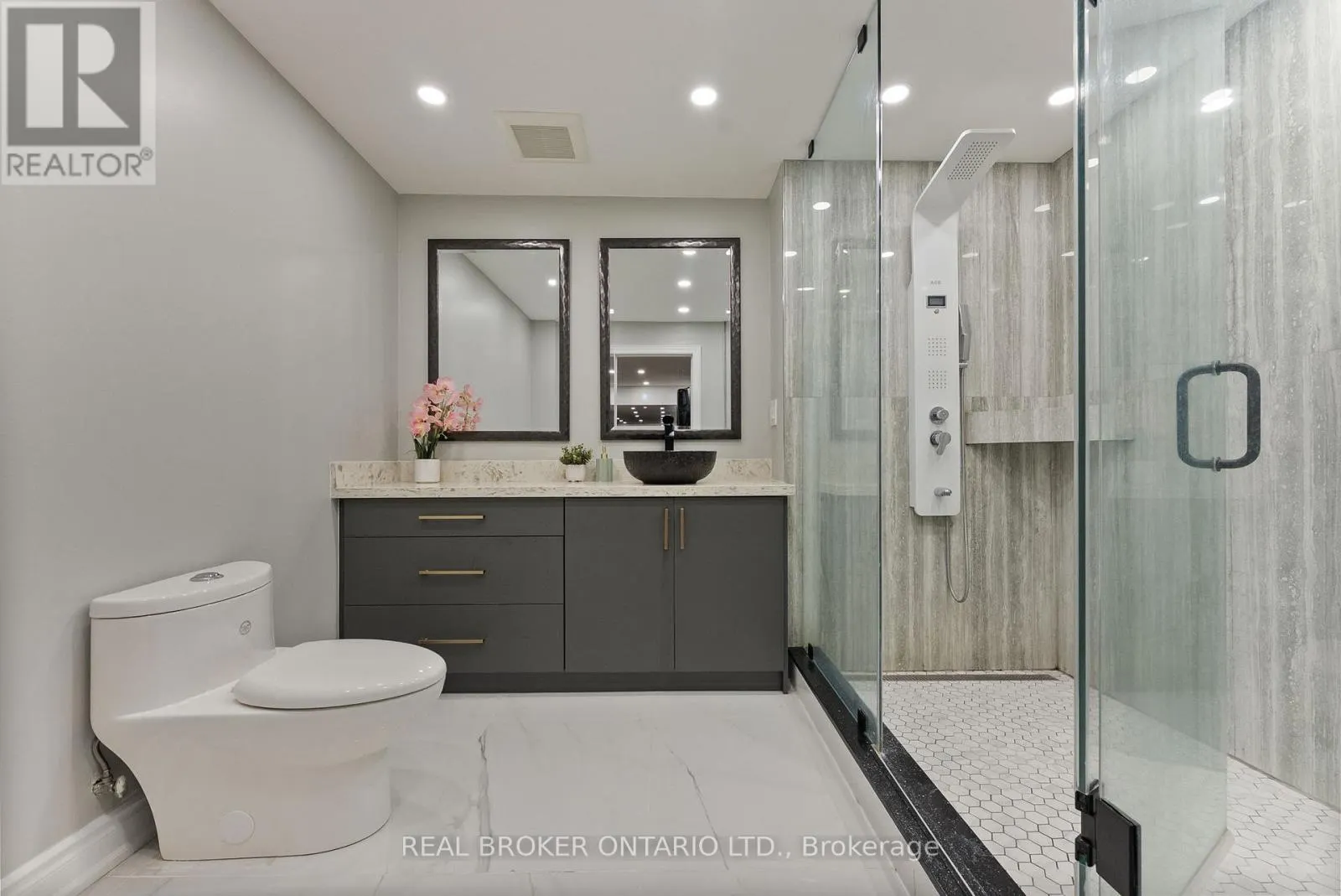 10 OAKVIEW PLACE