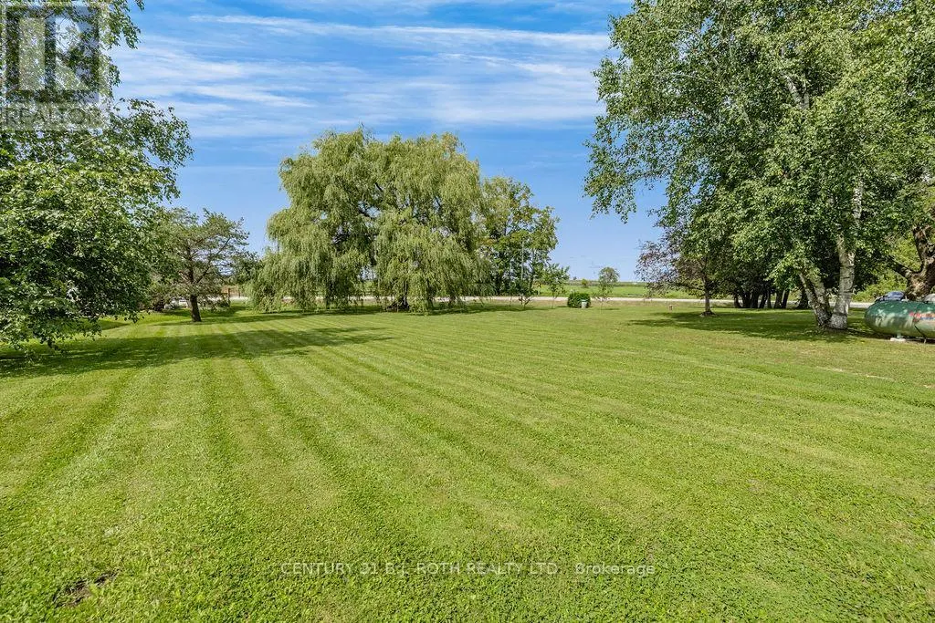 5265 5TH SIDE ROAD