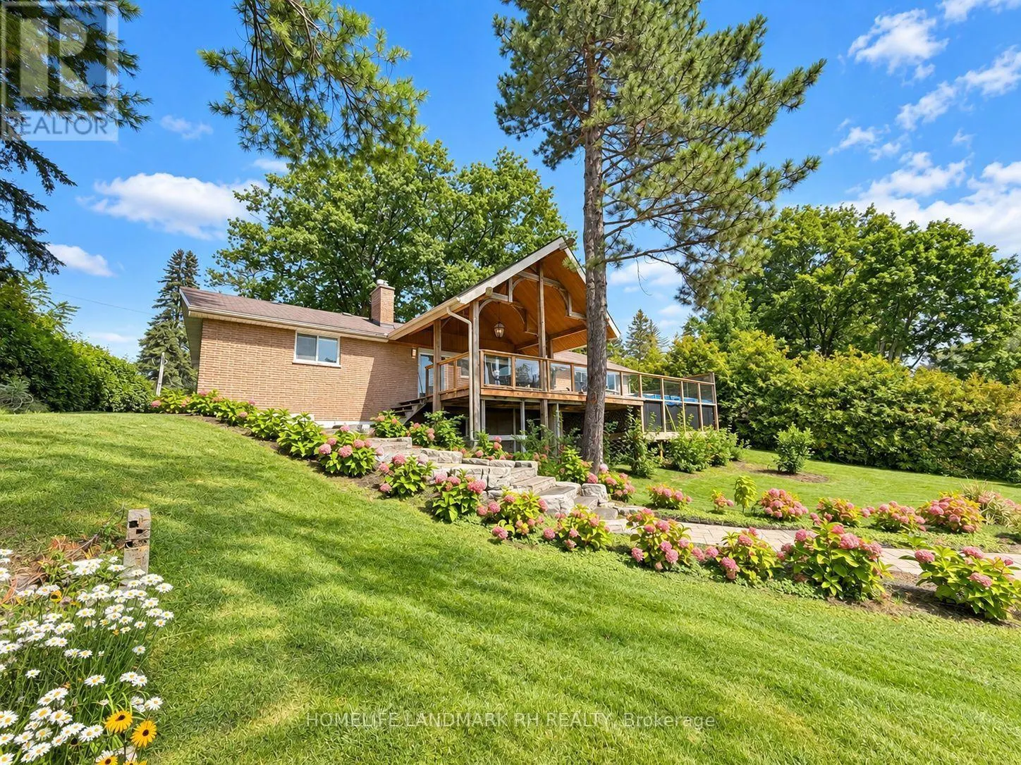 91 RIVEREDGE DRIVE