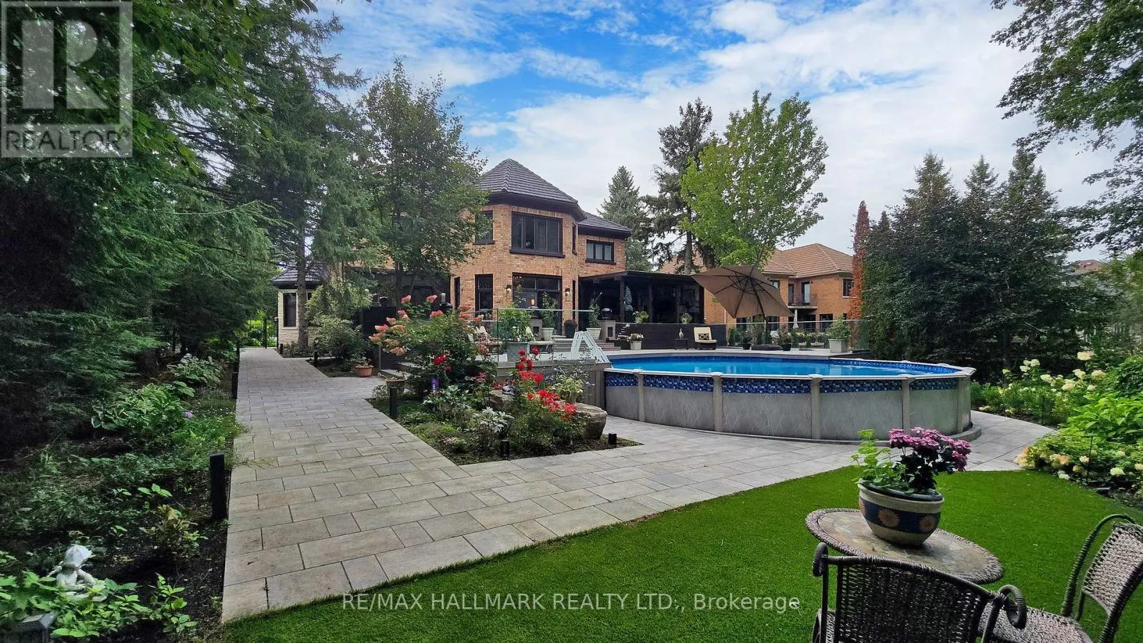 101 LONGVIEW CRESCENT