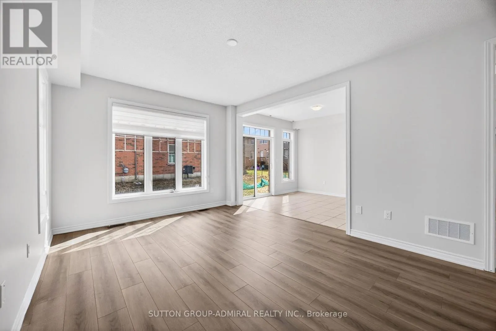 2237 GRAINGER LOOP