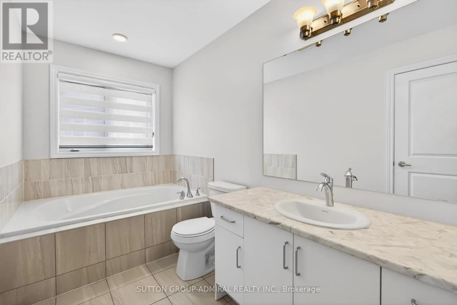 2237 GRAINGER LOOP