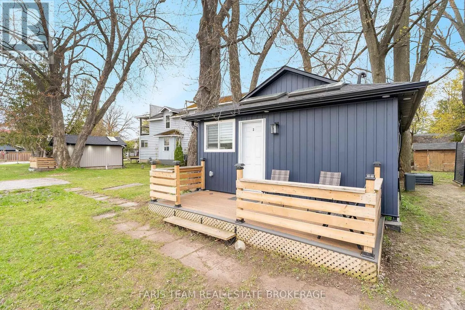 687 INNISFIL BEACH ROAD