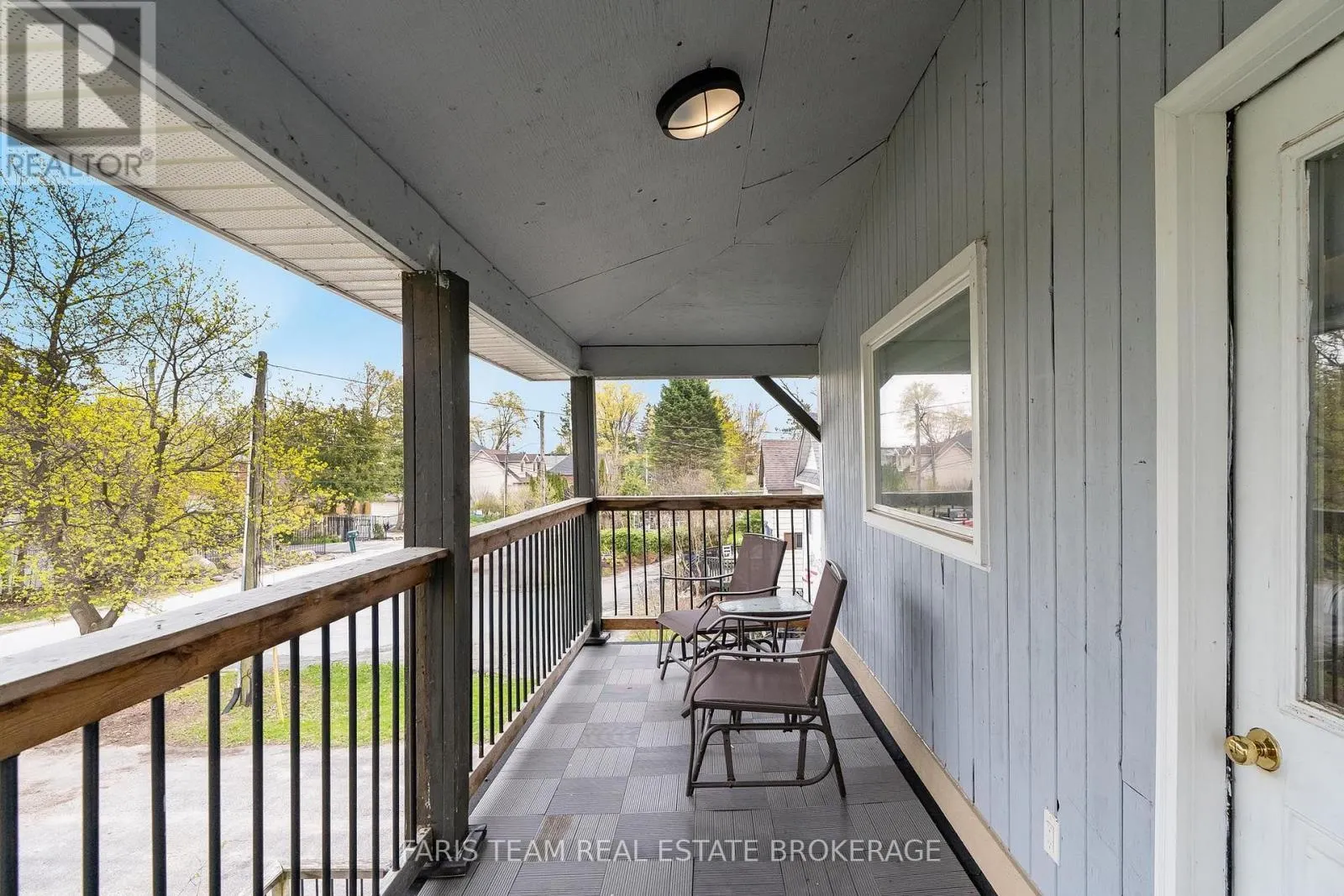 687 INNISFIL BEACH ROAD