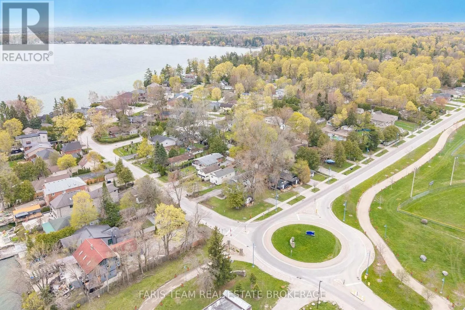 687 INNISFIL BEACH ROAD