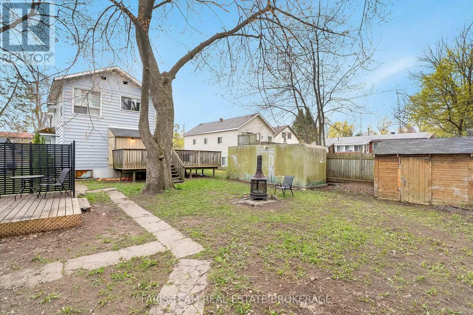 687 INNISFIL BEACH ROAD