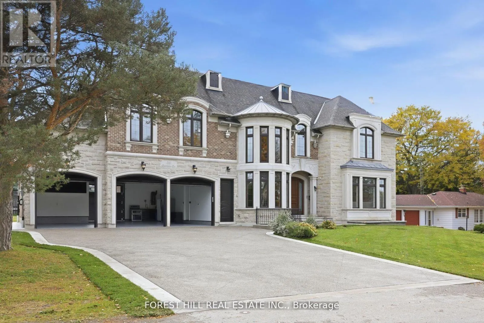 39 PATRICIA DRIVE E