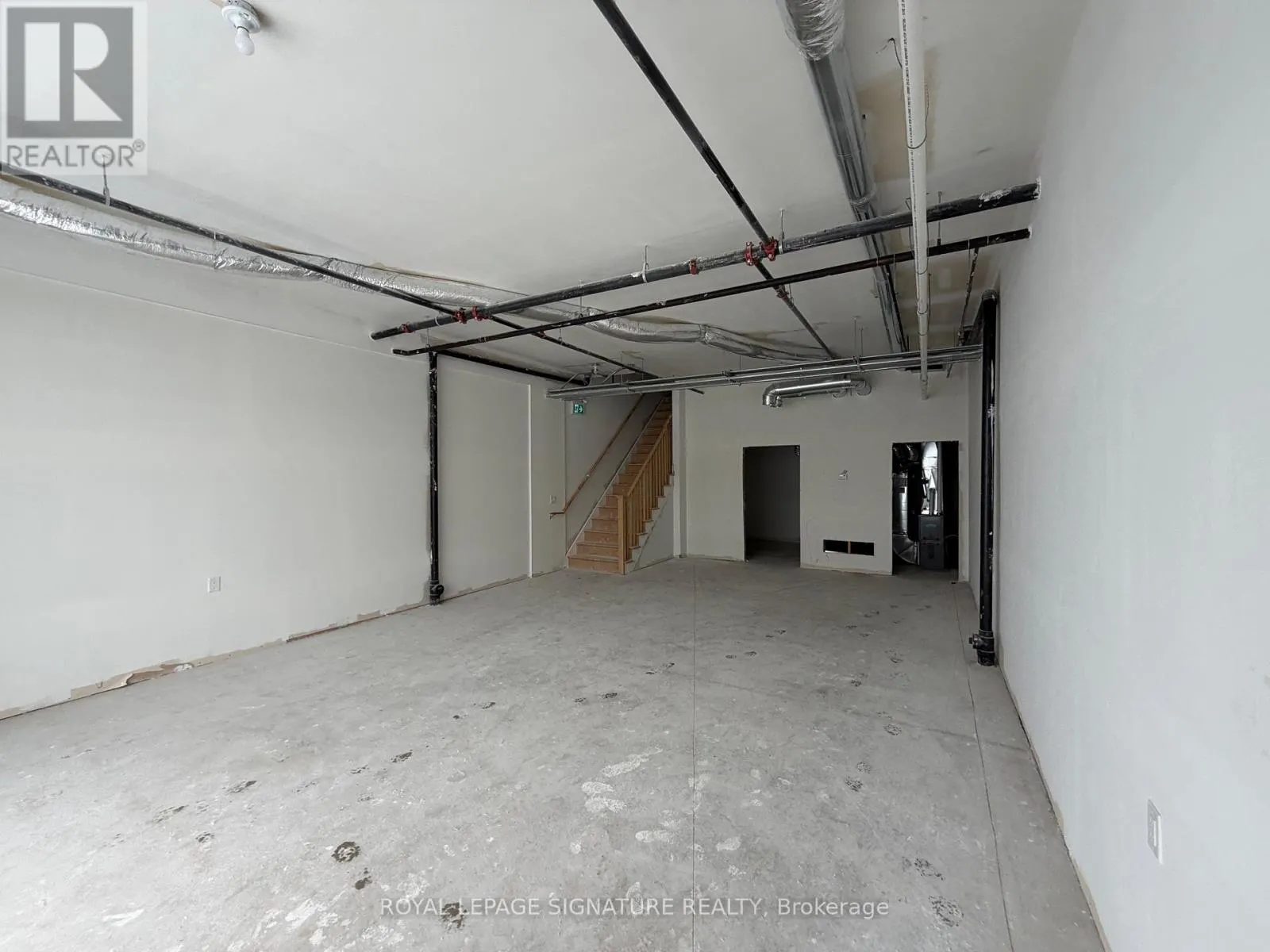 3 - 220 DISSETTE STREET