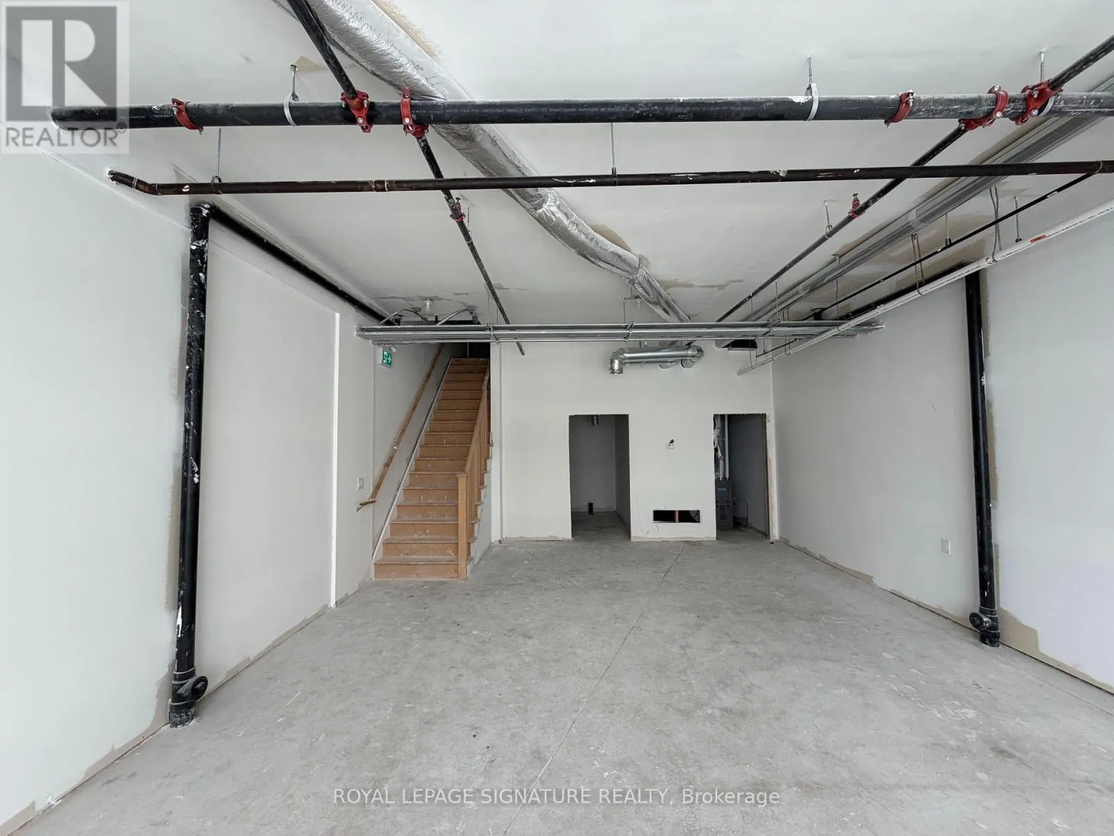 3 - 220 DISSETTE STREET