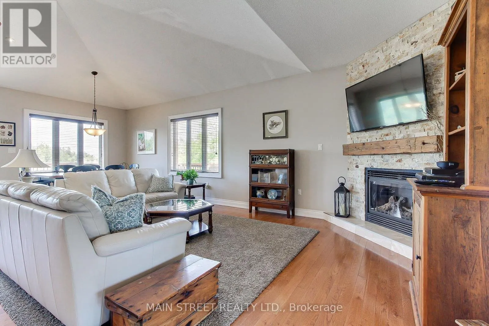 13 BROLLEY CRESCENT
