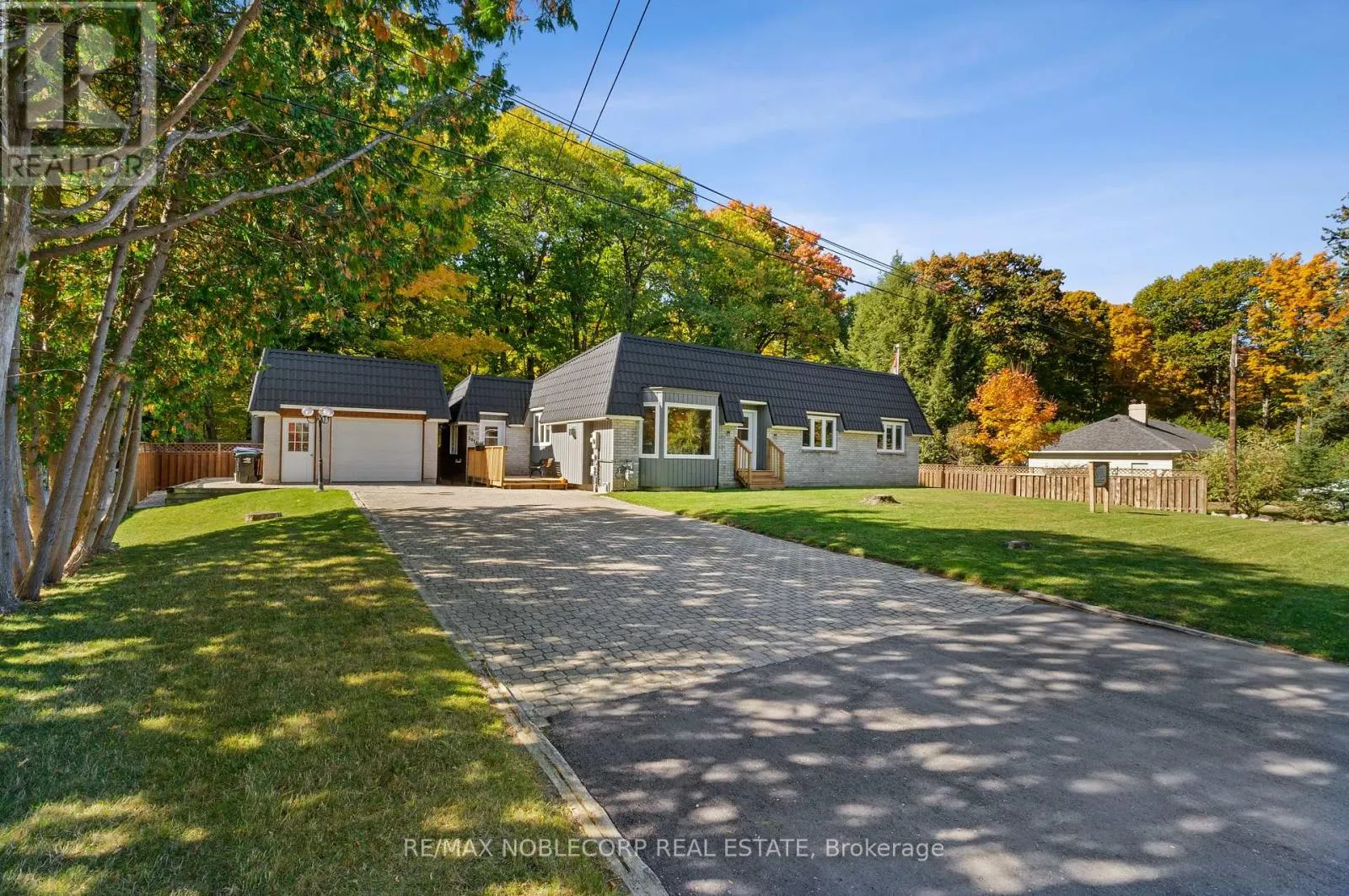3914 ROSEMARY LANE