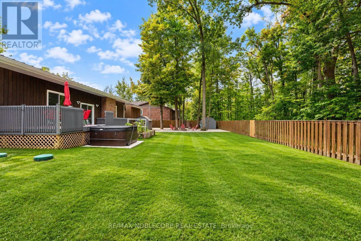 3914 ROSEMARY LANE