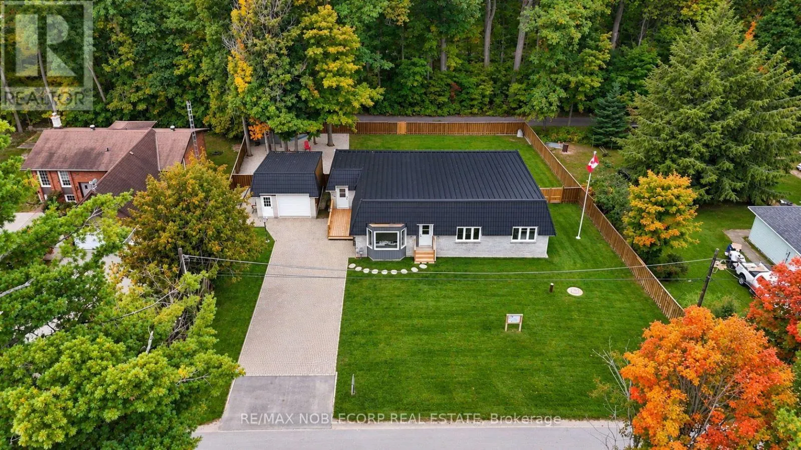 3914 ROSEMARY LANE