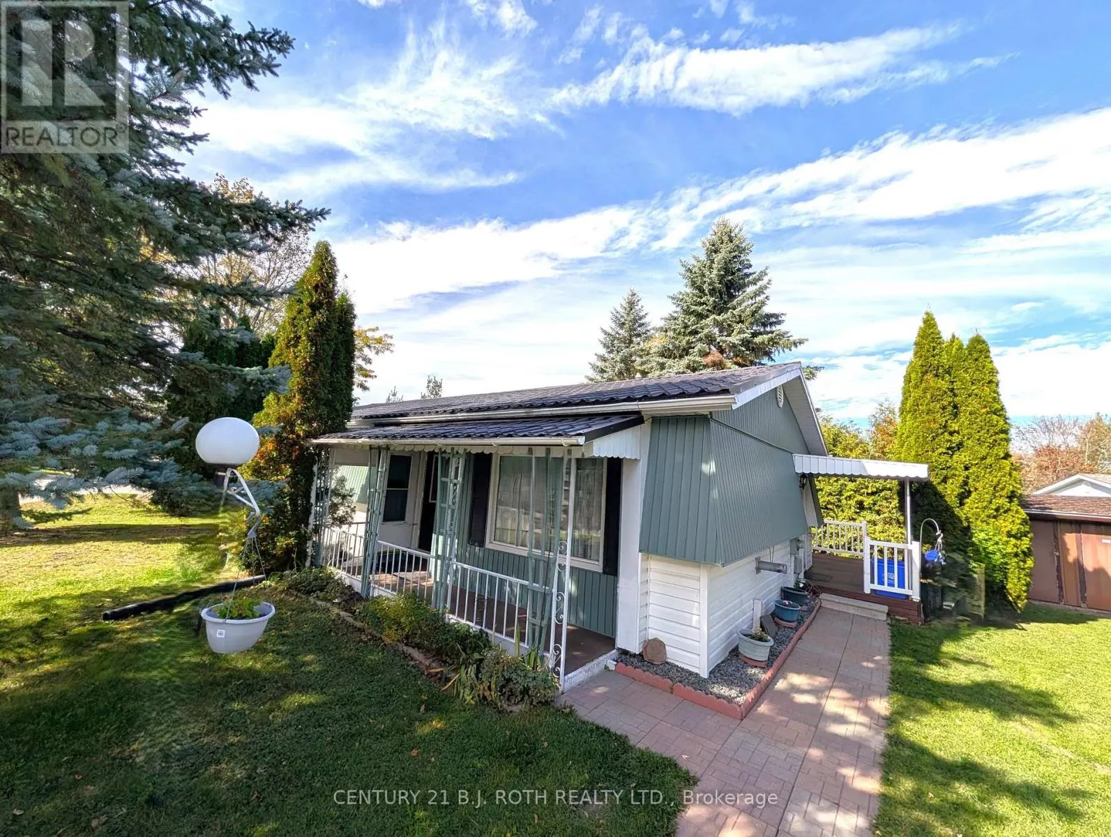 66 LINDEN LANE