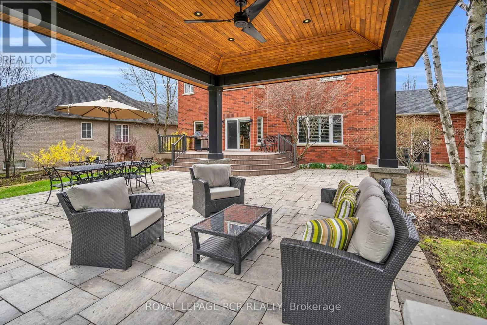 70 ENGLISH DAISY COURT