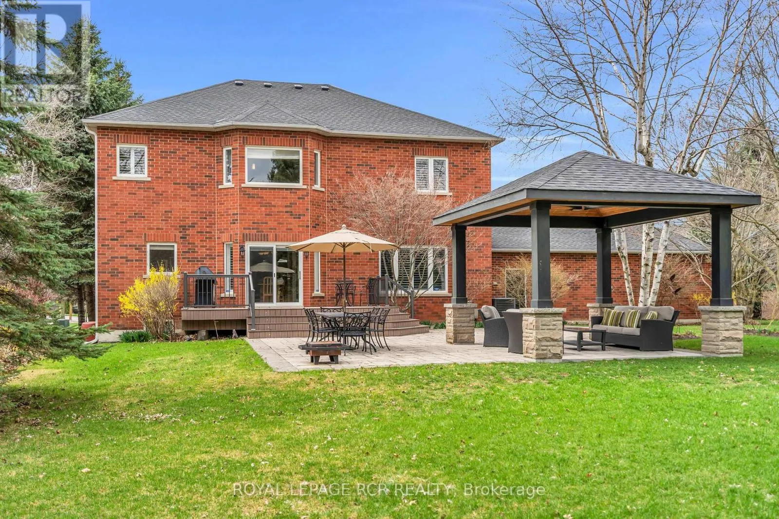 70 ENGLISH DAISY COURT